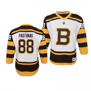 Bruins David Pastrnak 2019 Winter Classic White Youth Jersey - Sale